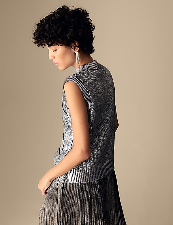 Sparkly Cable Knit Crew Neck Knitted Vest - BG