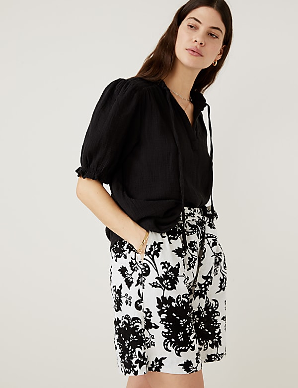 Linen Rich Printed High Waisted Shorts
