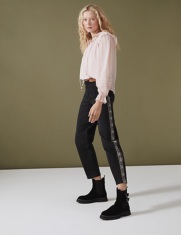 Mom High Waisted Embroidered Jeans