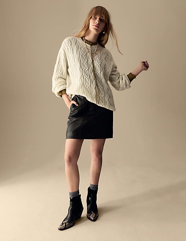 Black short skirt m&s 2025