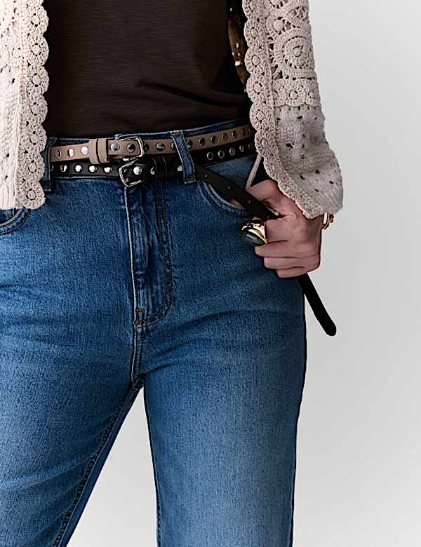 Mid Rise Straight Leg Ankle Grazer Jeans