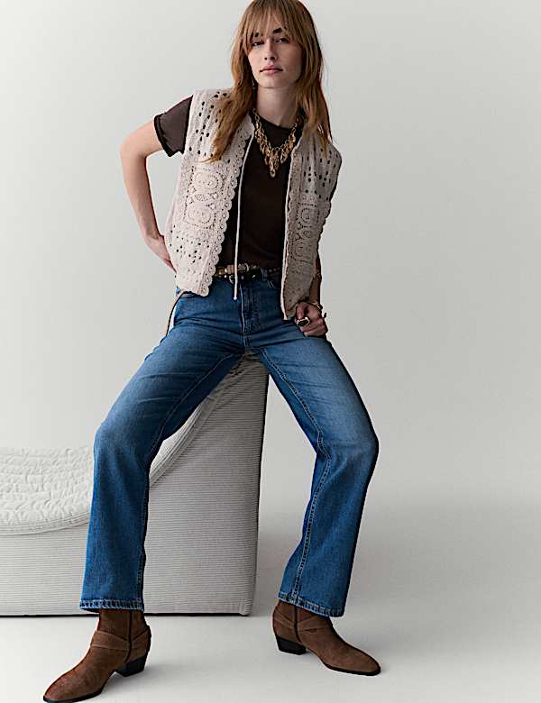 Mid Rise Straight Leg Ankle Grazer Jeans