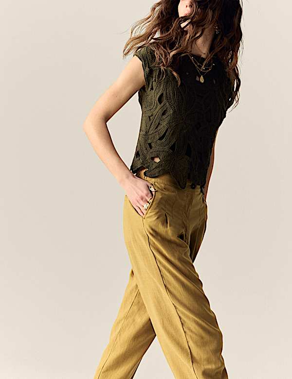 Zwężane spodnie z plisą, mieszanka lnu - PL