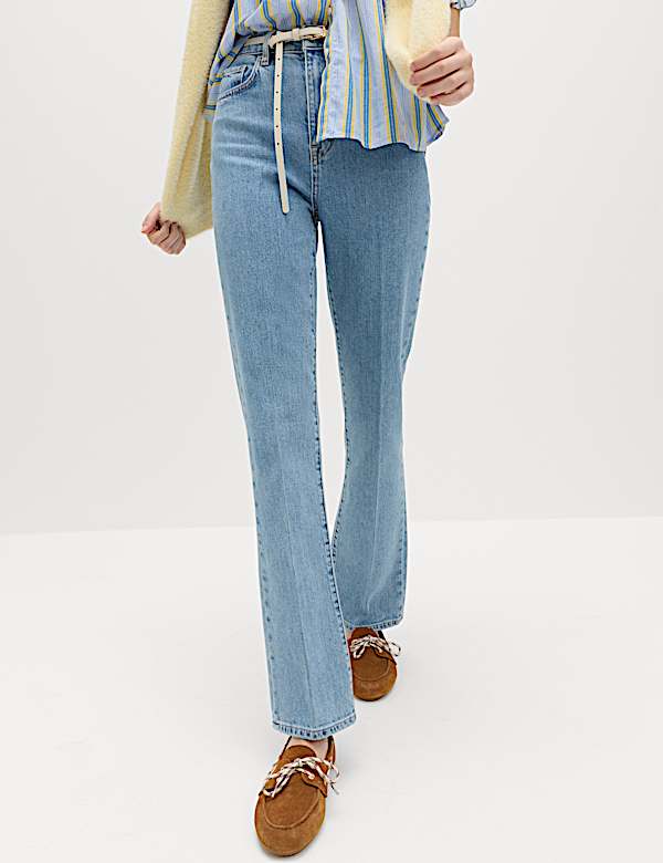 High Waisted Flared Jeans - CZ