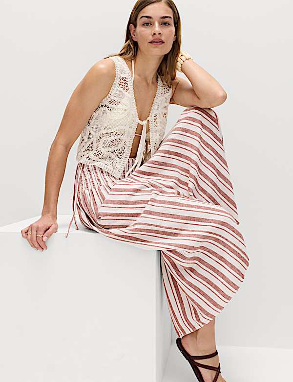 חצאית מקסי מבד עשיר בפשתן עם כיווצים וקשירה - IL