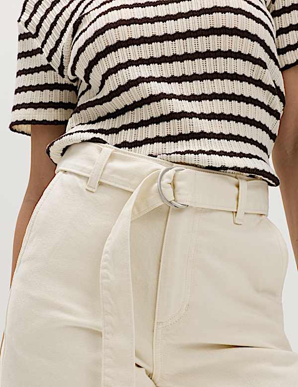 Jean large 100 % coton &agrave; revers avec ceinture - LU