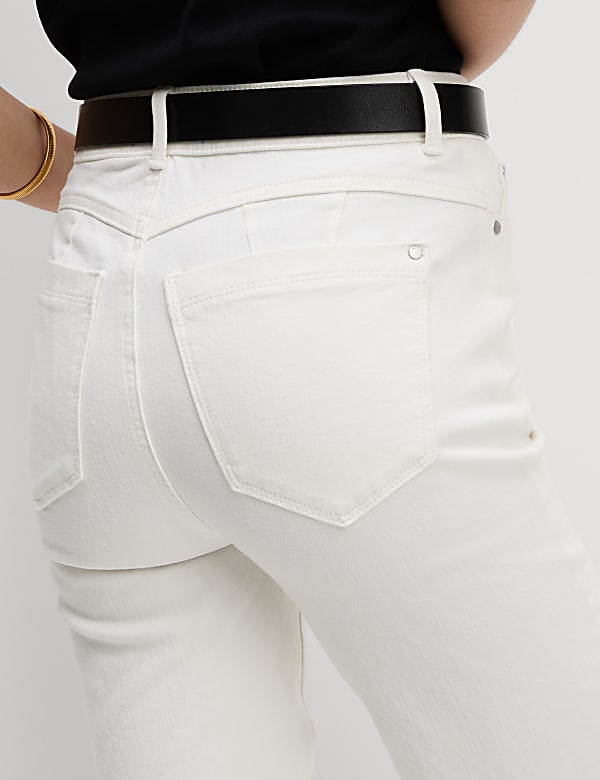 Hoch geschnittene Magic Jeansshorts mit hohem Baumwollanteil - DE