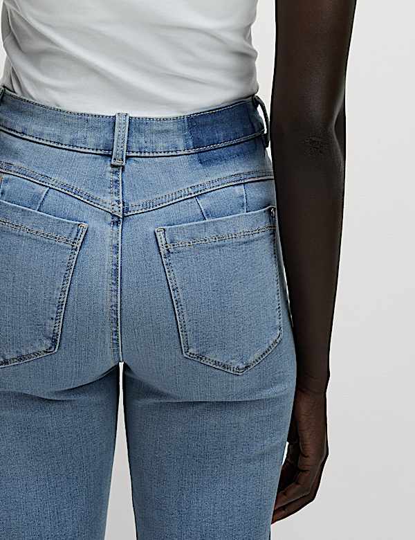 מכנסי ג'ינס קצרים Magic מבד עשיר בכותנה עם מותניים גבוהים - IL