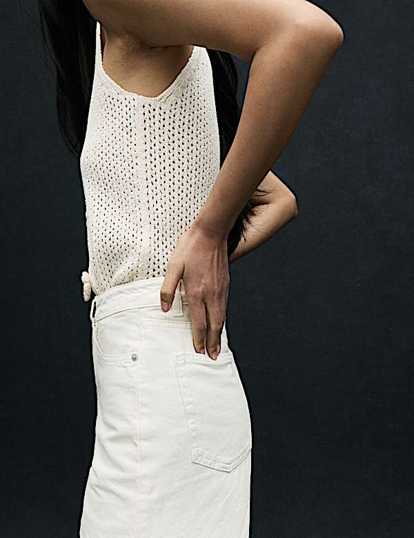 מכנסי ג'ינס 7/8 בגזרה רחבה וגבוהה עם רקמה - IL