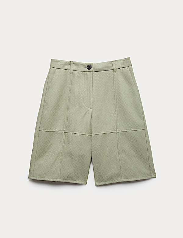 Celana Pendek Longline Efek Tenun Suede Imitasi - ID
