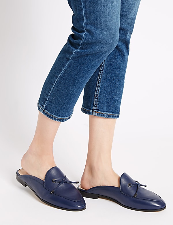 Mid Rise Cropped Super Skinny Leg Jeans