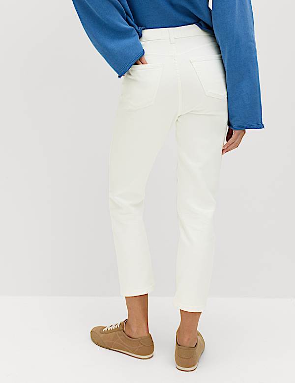 Jean raccourci coupe cintr&eacute;e taille haute - FR