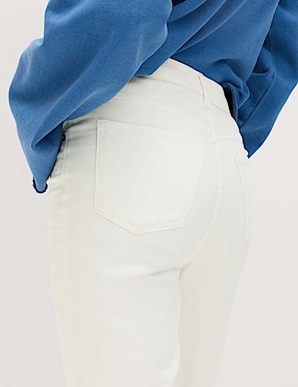 Jean raccourci coupe cintr&eacute;e taille haute - FR