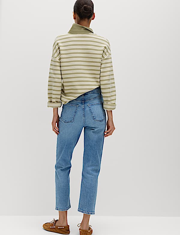 Schmal geschnittene Cropped-Jeans mit hohem Bund - DE