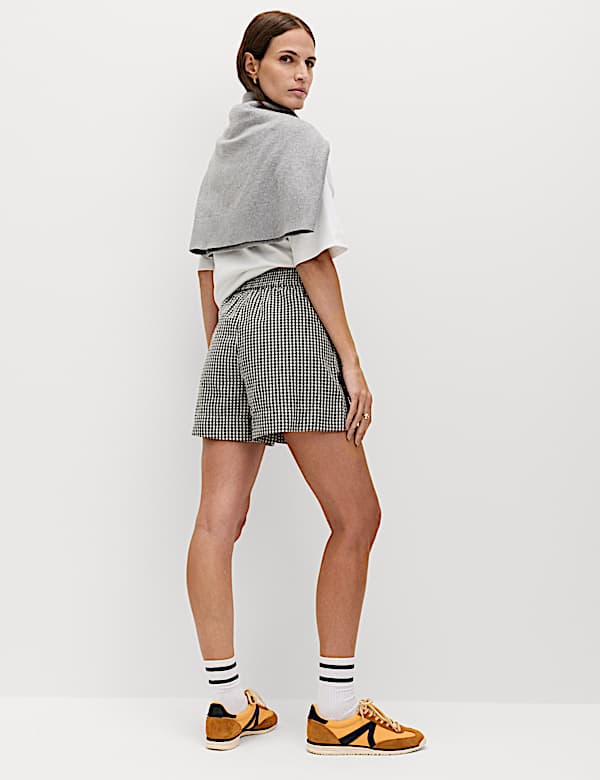 Pantalones cortos de cintura alta con estampado vichy - US