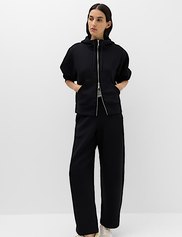 Pantalones deportivos el&aacute;sticos de corte estrecho - US