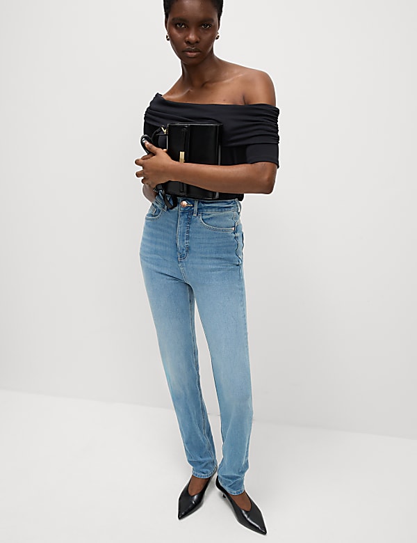 Magic Shaping Straight Leg Jean