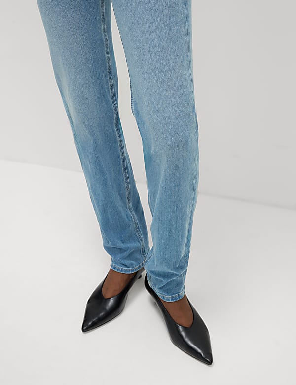 Magic Shaping Straight Leg Jean