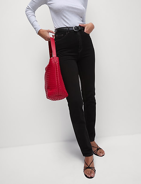 Magic Shaping Straight Leg Jean