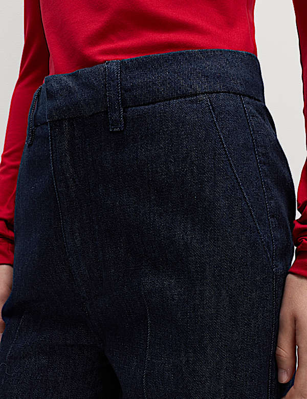 Hochwertige Denimhose mit hohem Bund - DE