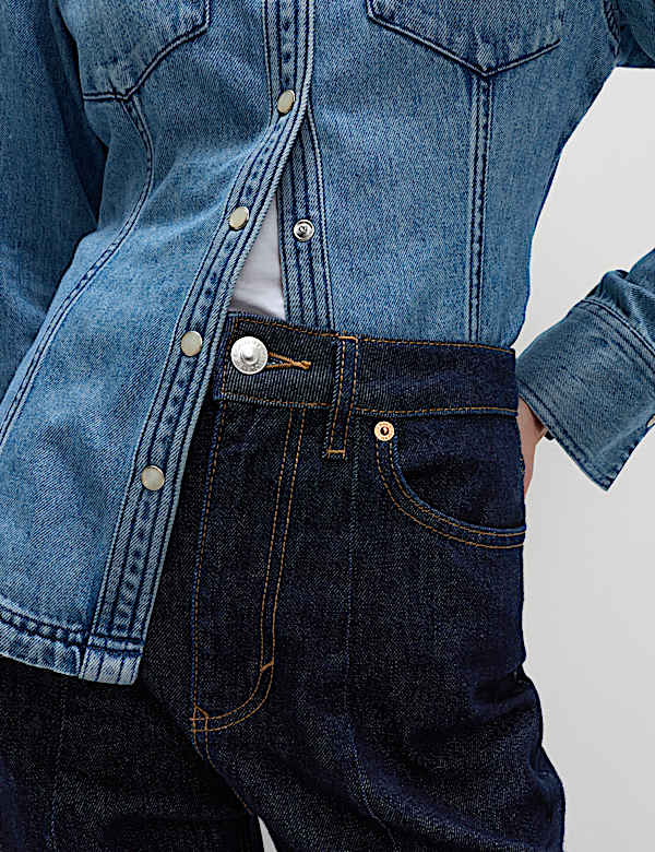 Mid Rise Dart Detail Barrel Jeans