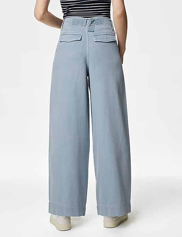 Lyocell™ Blend Pleated Wide Leg Trouser