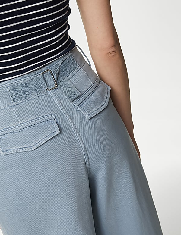 Lyocell™ Blend Pleated Wide Leg Trouser
