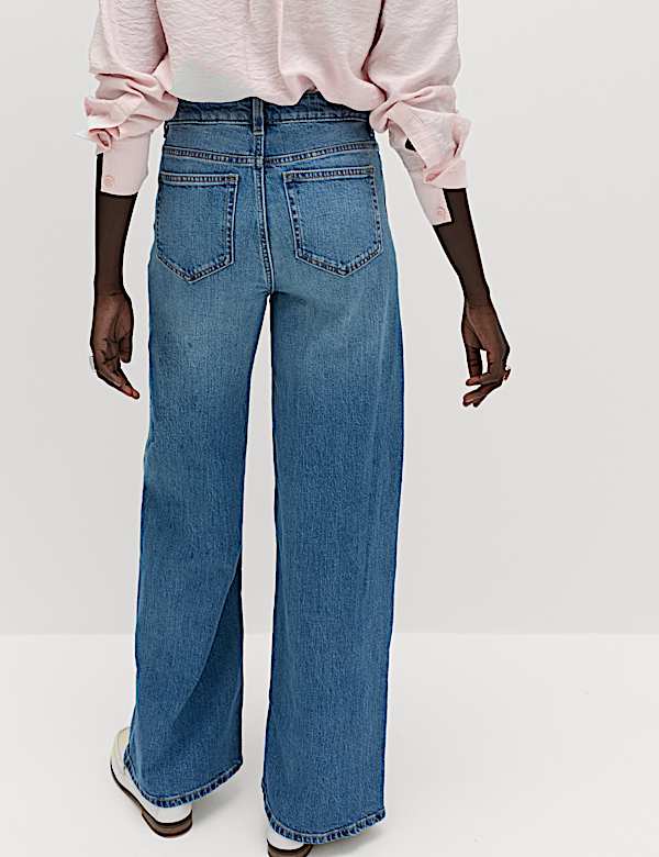 The Wide-Leg Jeans
