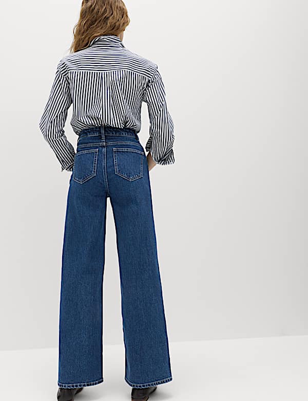 The Wide-Leg Jeans