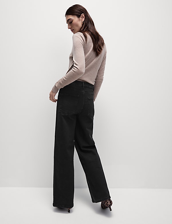 The Wide-Leg Jeans