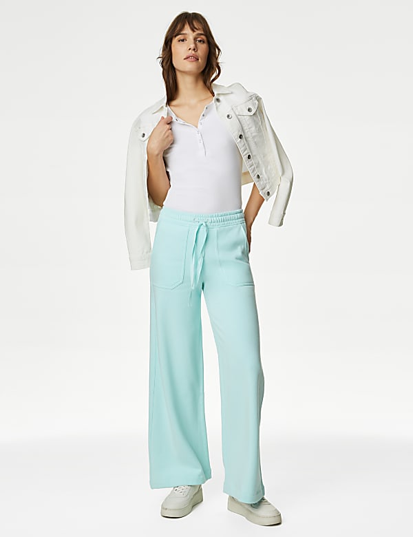 Wide joggers hotsell