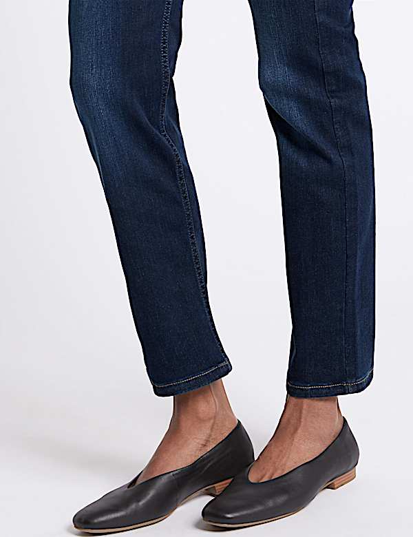 Sculpt & Lift Mid Rise Straight Leg Jeans