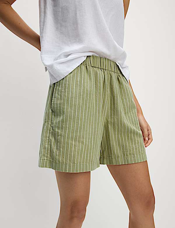 Pull On Shorts - PT