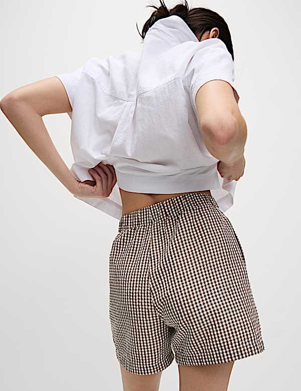 Nauwsluitende korte broek - NL