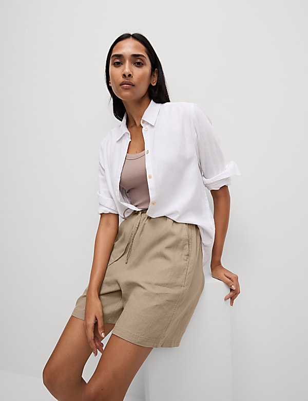 Linen Rich High Waisted Shorts