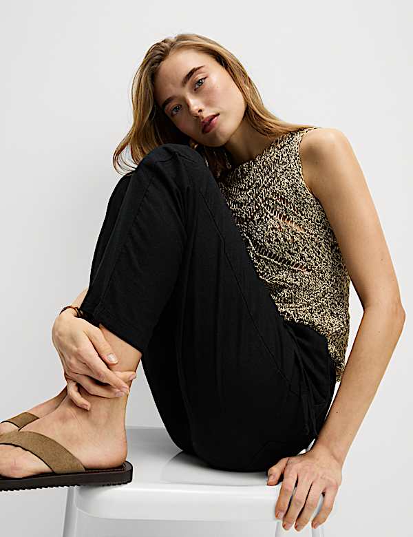 Linen-Rich Drawstring Tapered Trousers