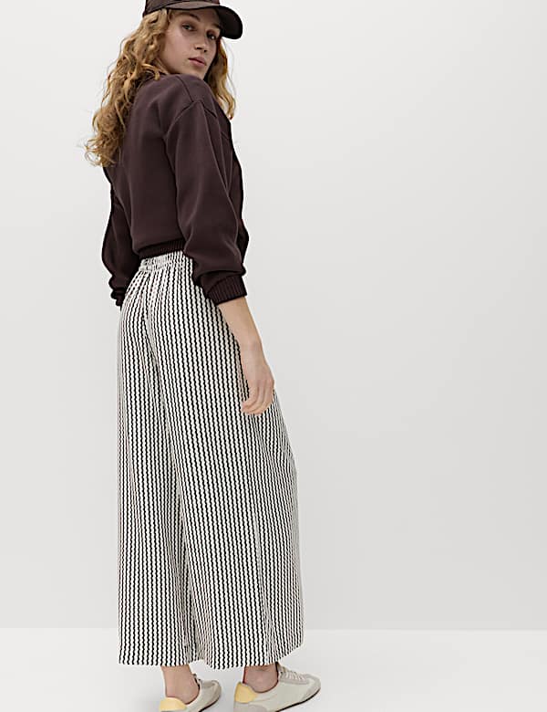 Printed Pull On Wide Leg Culottes