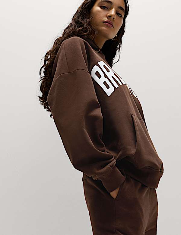 Jogger &mu;&epsilon; &lambda;ά&sigma;&tau;&iota;&chi;&omicron; &sigma;&tau;&alpha; &mu;&pi;&alpha;&tau;&zeta;ά&kappa;&iota;&alpha; &kappa;&alpha;&iota; &upsilon;&psi;&eta;&lambda;ή &pi;&epsilon;&rho;&iota;&epsilon;&kappa;&tau;&iota;&kappa;ό&tau;&eta;&tau;&alpha; &sigma;&epsilon; &beta;&alpha;&mu;&beta;ά&kappa;&iota; - GR