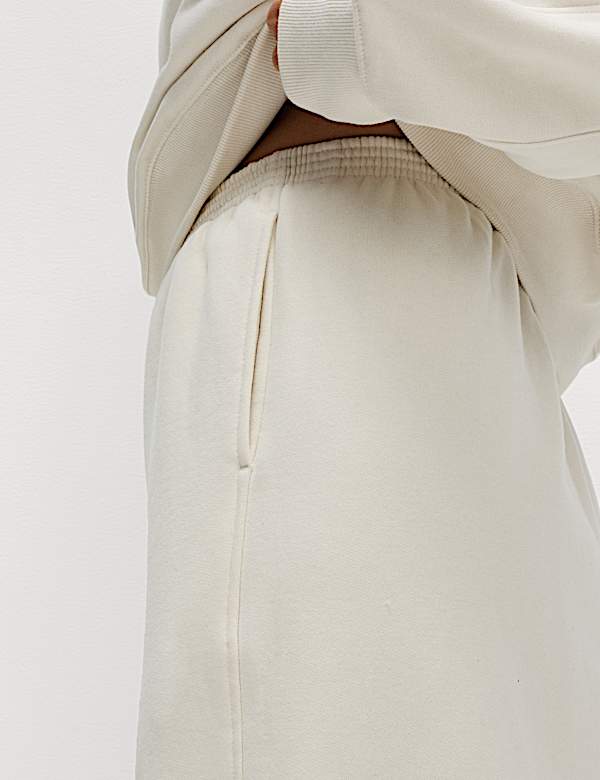 מכנסי טרנינג מכותנה טהורה בגזרה נינוחה ורפויה - IL