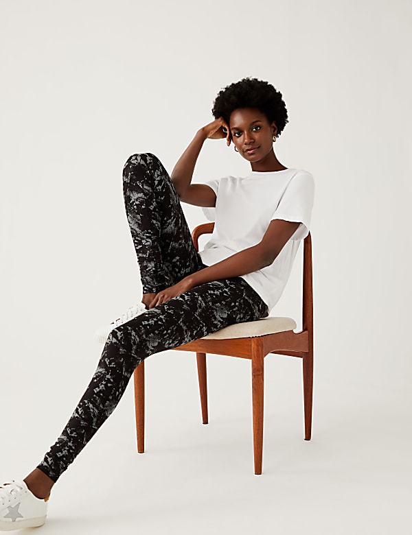 Leggings with tie waist top