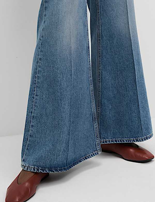 Mid Rise Flared Jeans