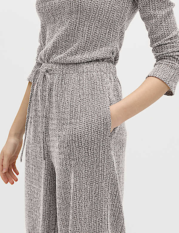 Jersey Textured Carrot Leg Ankle Grazer Trousers - US