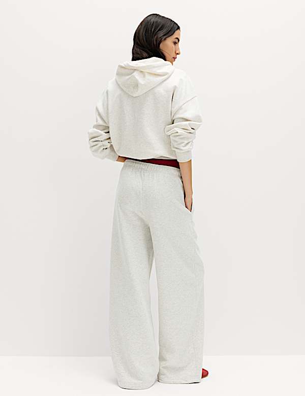 מכנסי טרנינג מבד עשיר בכותנה בגזרה רחבה עם שרוך הידוק - IL