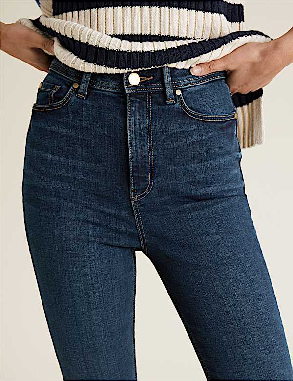 The Slim Flare Jeans