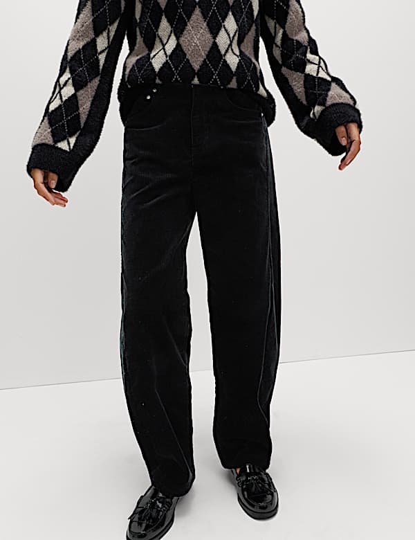 Pantalon coupe carotte en coton côtelé - LU