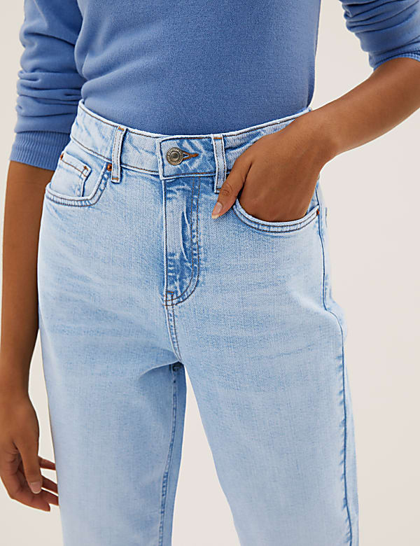 The Mom Jeans