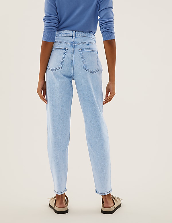 The Mom Jeans