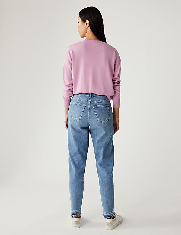 The Mom Jeans