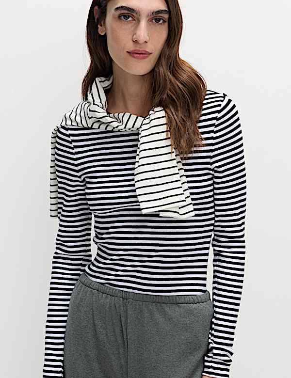 Pantal&oacute;n deportivo de pata ancha - US