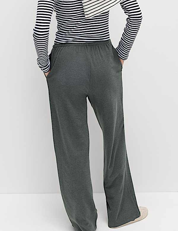 Pantal&oacute;n deportivo de pata ancha - US